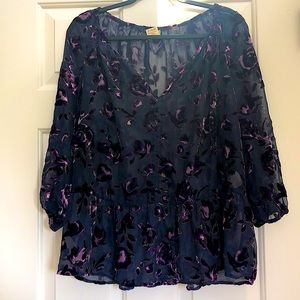 Women’s Floral Blouse (size L)